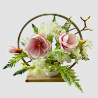 گل مگنولیا صورتی و ارکیده سفید مصنوعی همراه گلدان فانتزی